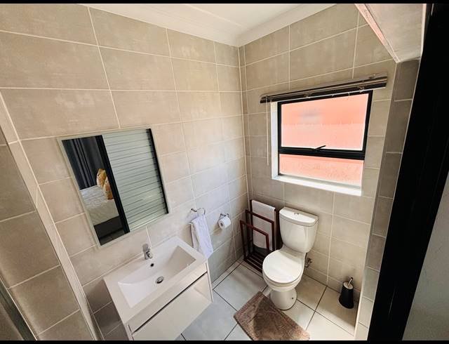 2 BEDROOM APARTMENT FOR SALE IN SILVER LAKES